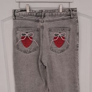 Light Wash Jeans with Strawberry Embroidery - Baggy, Size 28